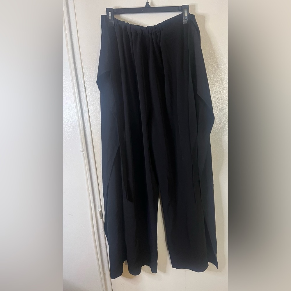 3 pairs of black pants
